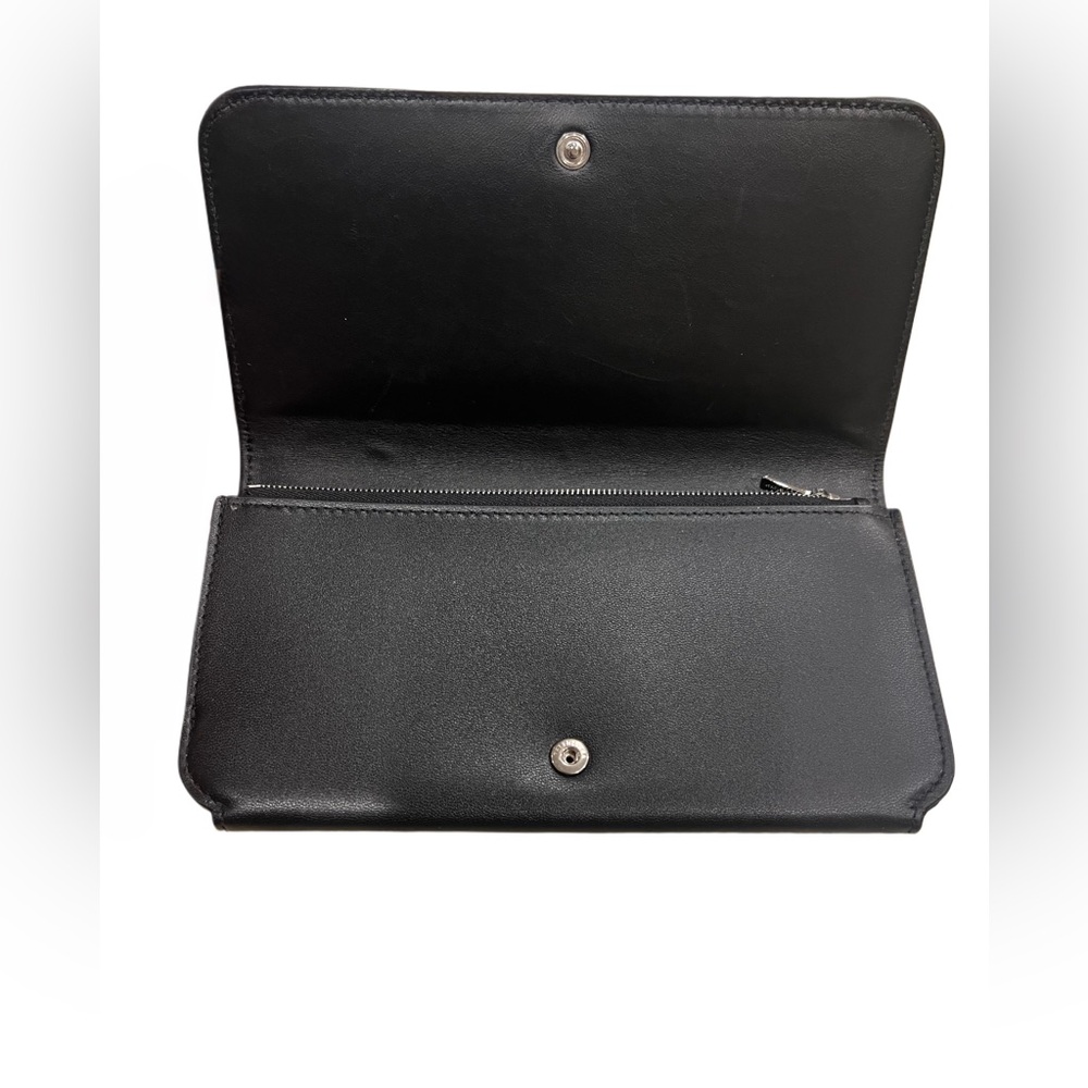 Balenciaga
Cash Thin Money Wallet
Like New! Great Condition! - Picture 6 of 10